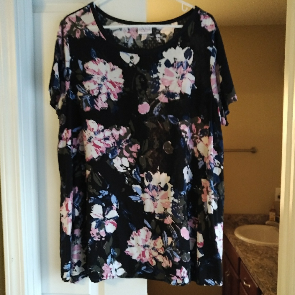 Floral top